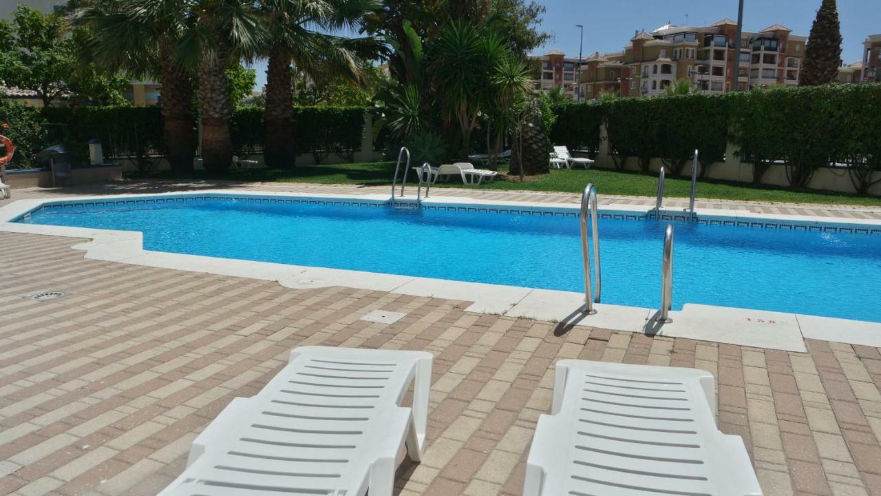 Marina Ii By H Apartment